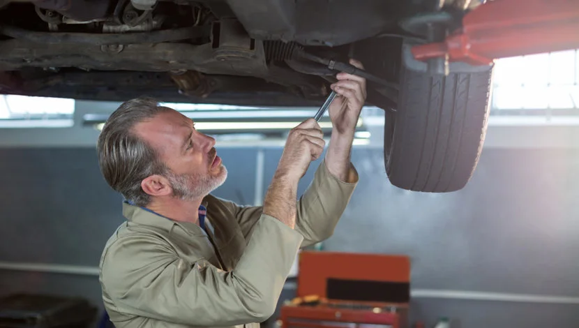 sostituzione ammortizzatori in officina